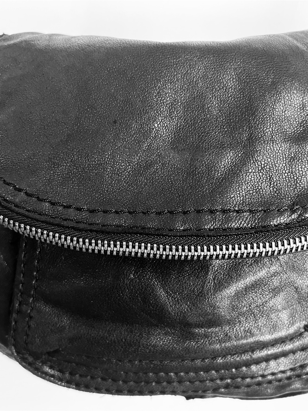 Women’s VTG Lucky Black Italian Leather Waist Bag with Silver Zipper